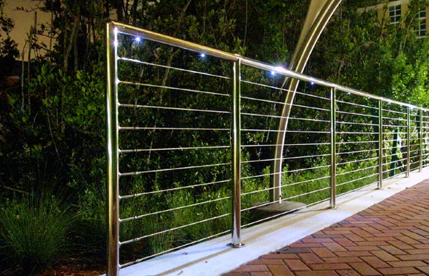 ⁦מאחז יד מנירוסטה משולב לד ספוט⁩ – תמונה ⁦15⁩