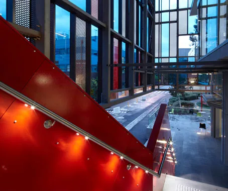 ⁦מאחז יד מנירוסטה משולב לד ספוט⁩ – תמונה ⁦6⁩