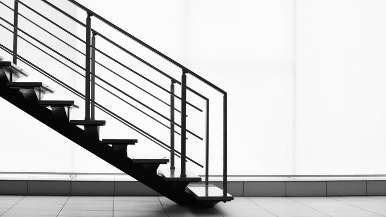 מאחז יד למדרגות